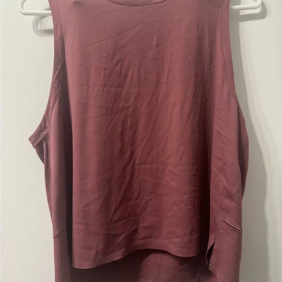 Rhône Serene Tank. Size S. Color Plum (reddish purple) - Picture 3 of 6